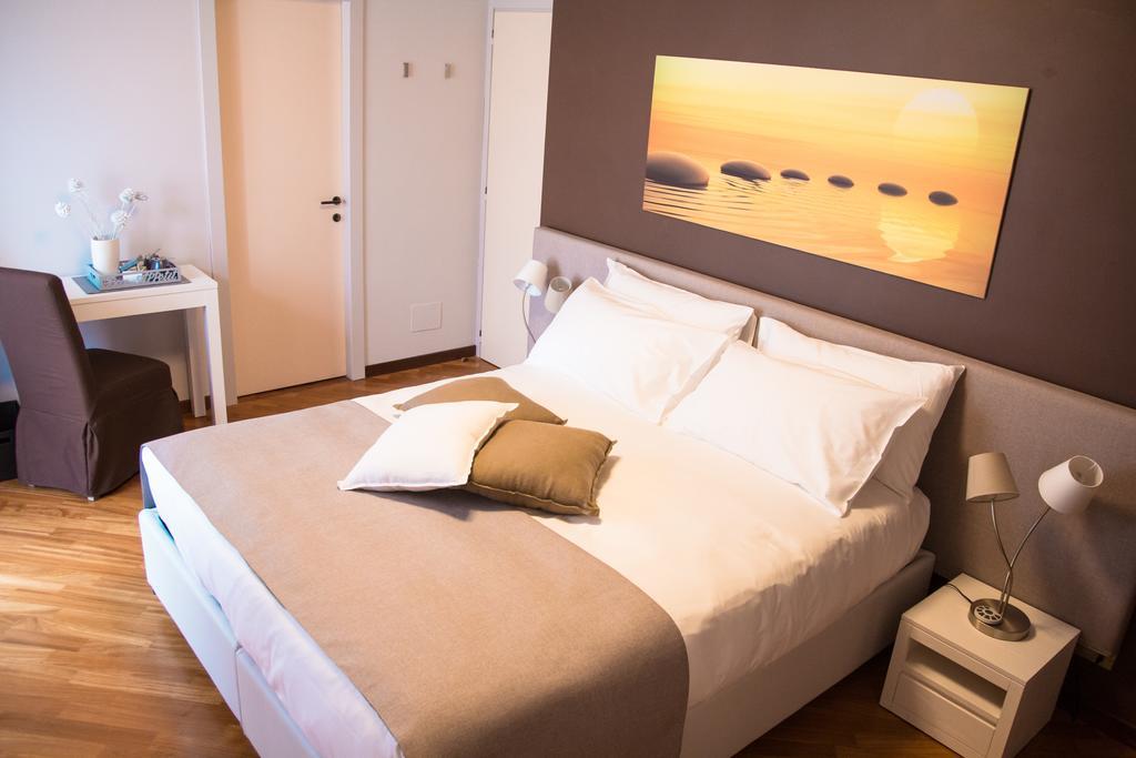 Casa Agnese Bed and Breakfast Άλμπα Δωμάτιο φωτογραφία