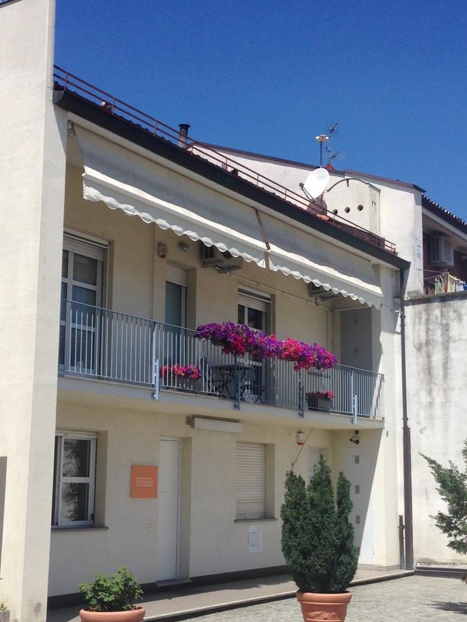 Casa Agnese Bed and Breakfast Άλμπα Εξωτερικό φωτογραφία