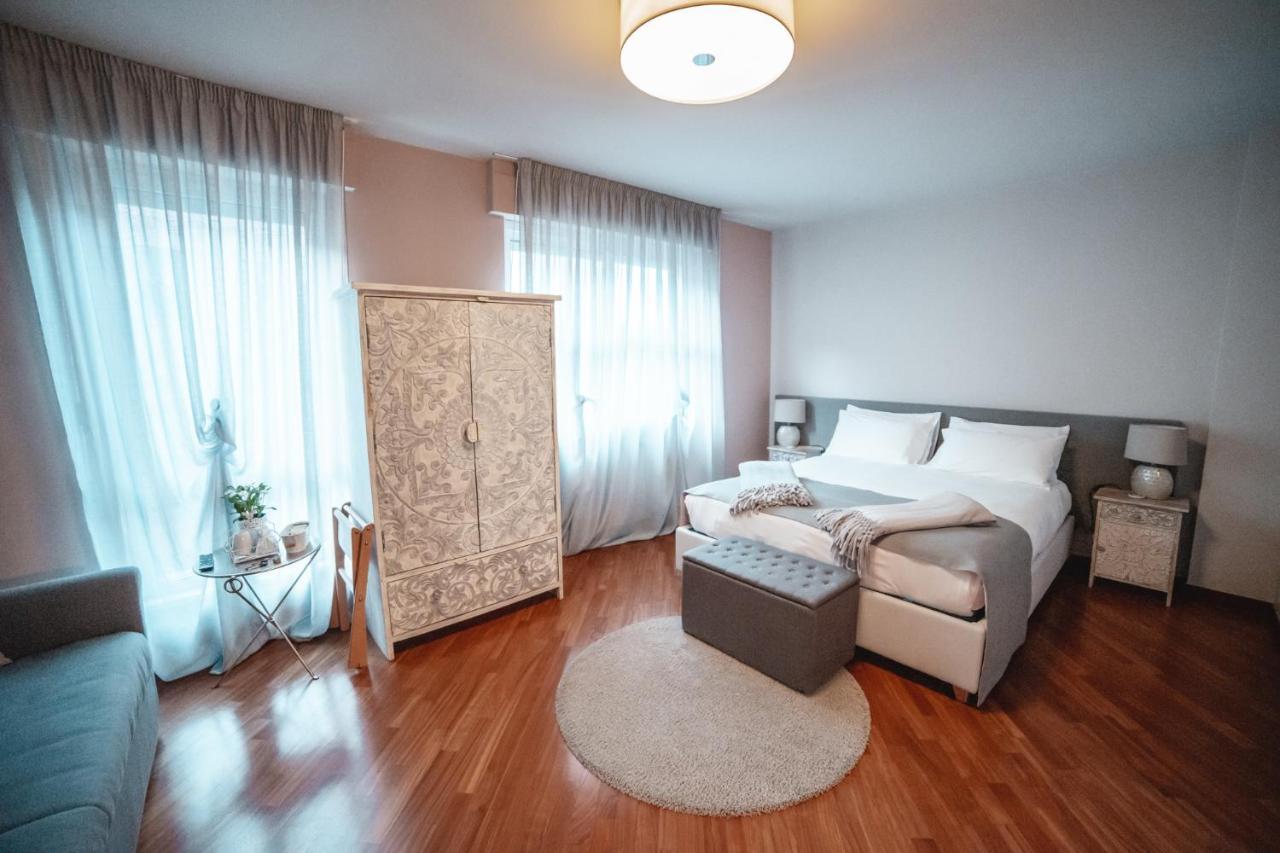 Casa Agnese Bed and Breakfast Άλμπα Εξωτερικό φωτογραφία